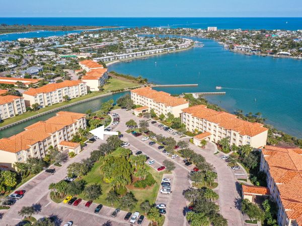 19 Harbour Isle Drive W, Unit 106, Fort Pierce, FL 34949