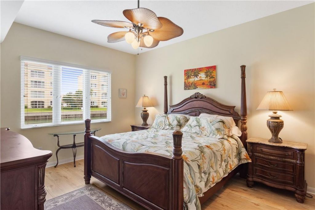 19 Harbour Isle Drive W, Unit 106, Fort Pierce, FL 34949 Photo
