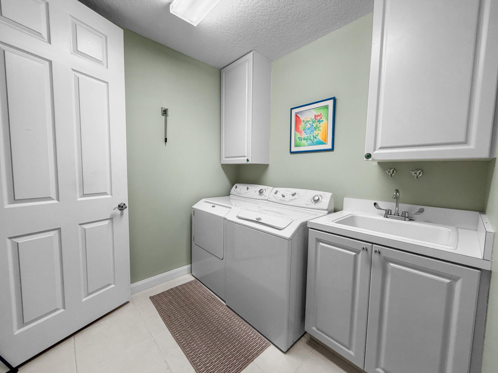 19 Harbour Isle Drive W, Unit 106, Fort Pierce, FL 34949 Photo