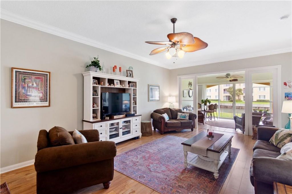 19 Harbour Isle Drive W, Unit 106, Fort Pierce, FL 34949 Photo
