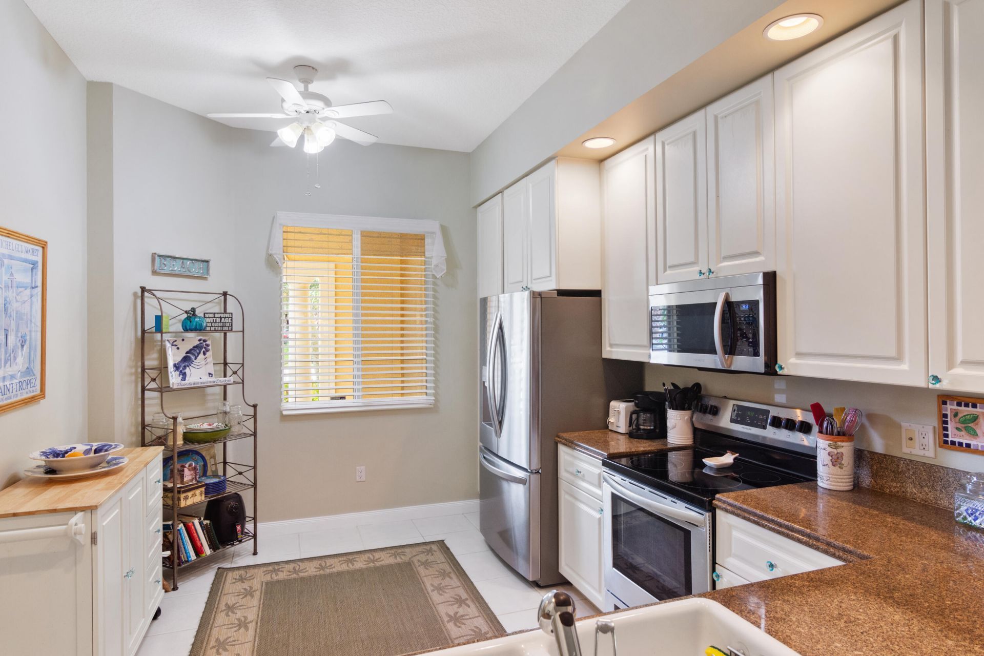 19 Harbour Isle Drive W, Unit 106, Fort Pierce, FL 34949 Photo