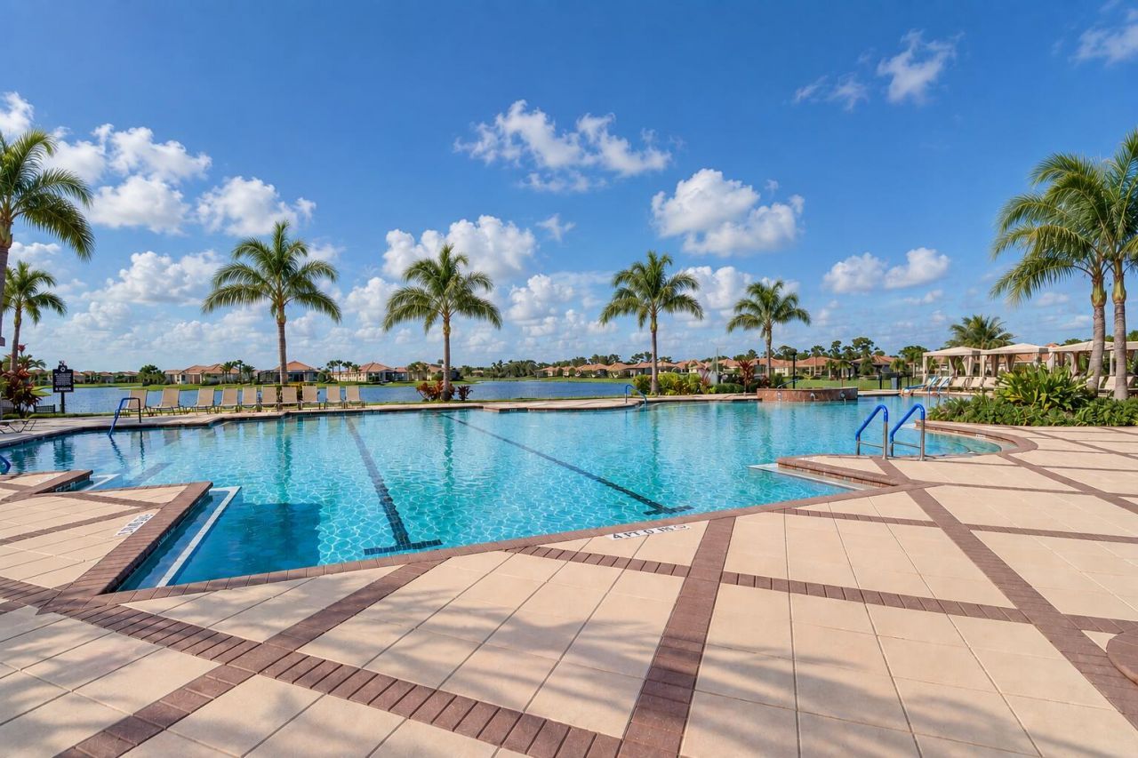 8822 SW Montova Way, Port Saint Lucie, FL 34987 Photo