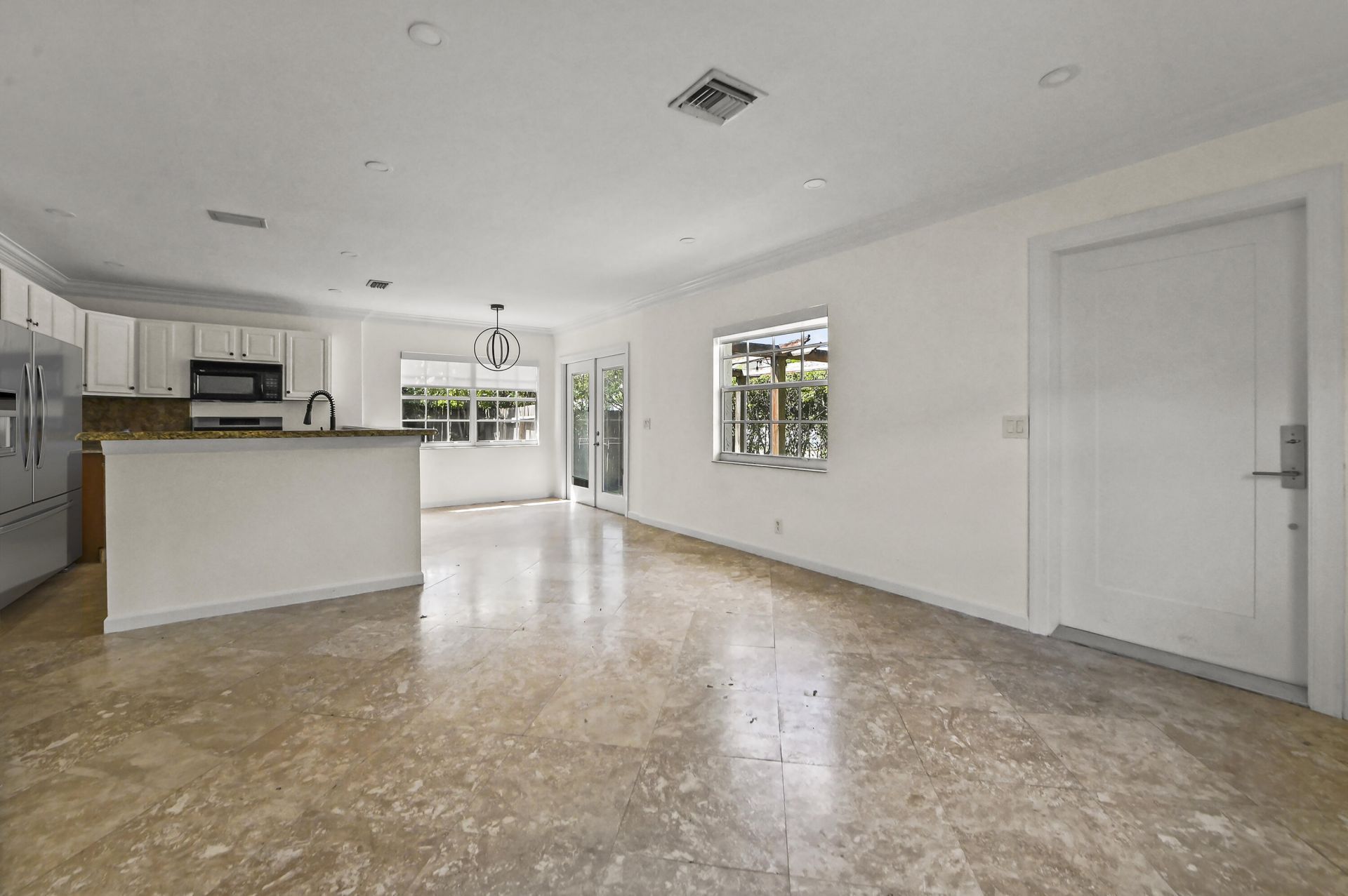 284 Lytton Court, West Palm Beach, FL 33405 Photo