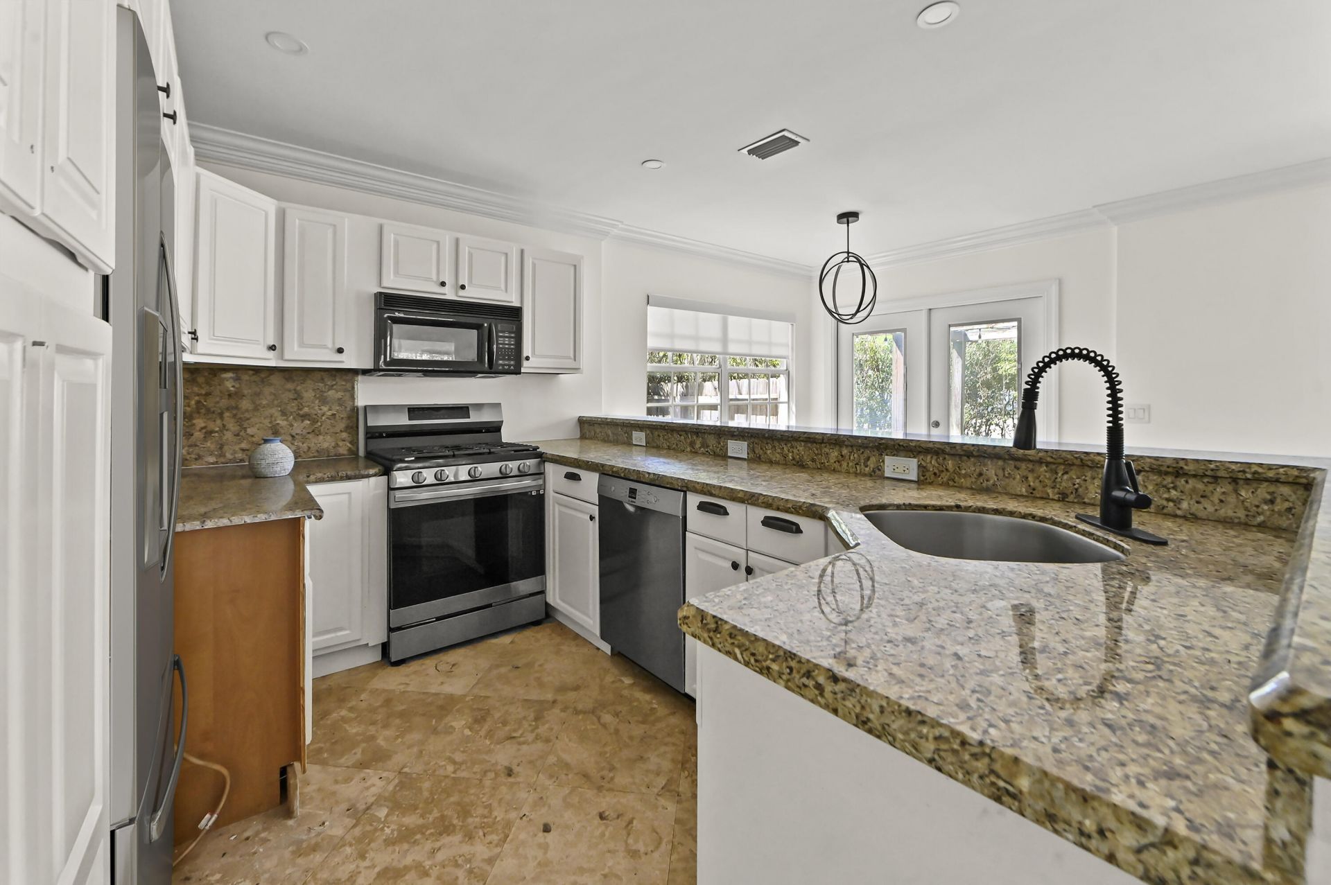 284 Lytton Court, West Palm Beach, FL 33405 Photo