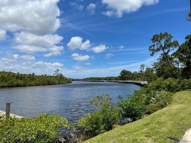 2502 SE Anchorage Cove, Unit D-2, Port Saint Lucie, FL 34952 Photo