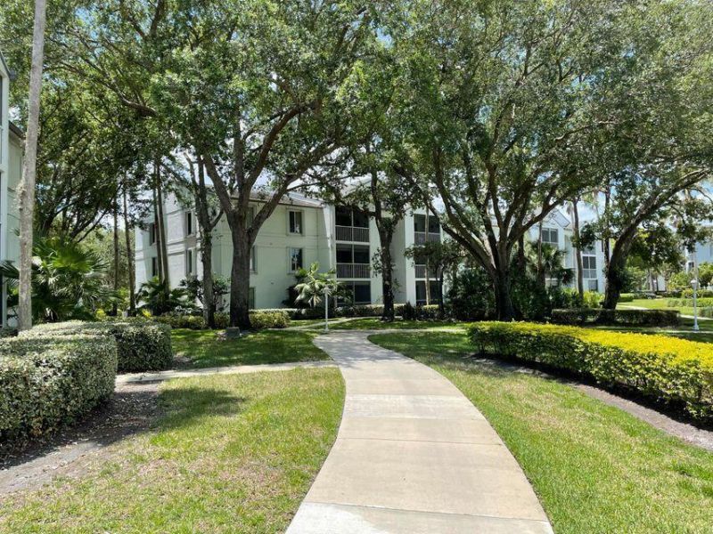 2502 SE Anchorage Cove, Unit D-2, Port Saint Lucie, FL 34952 Photo