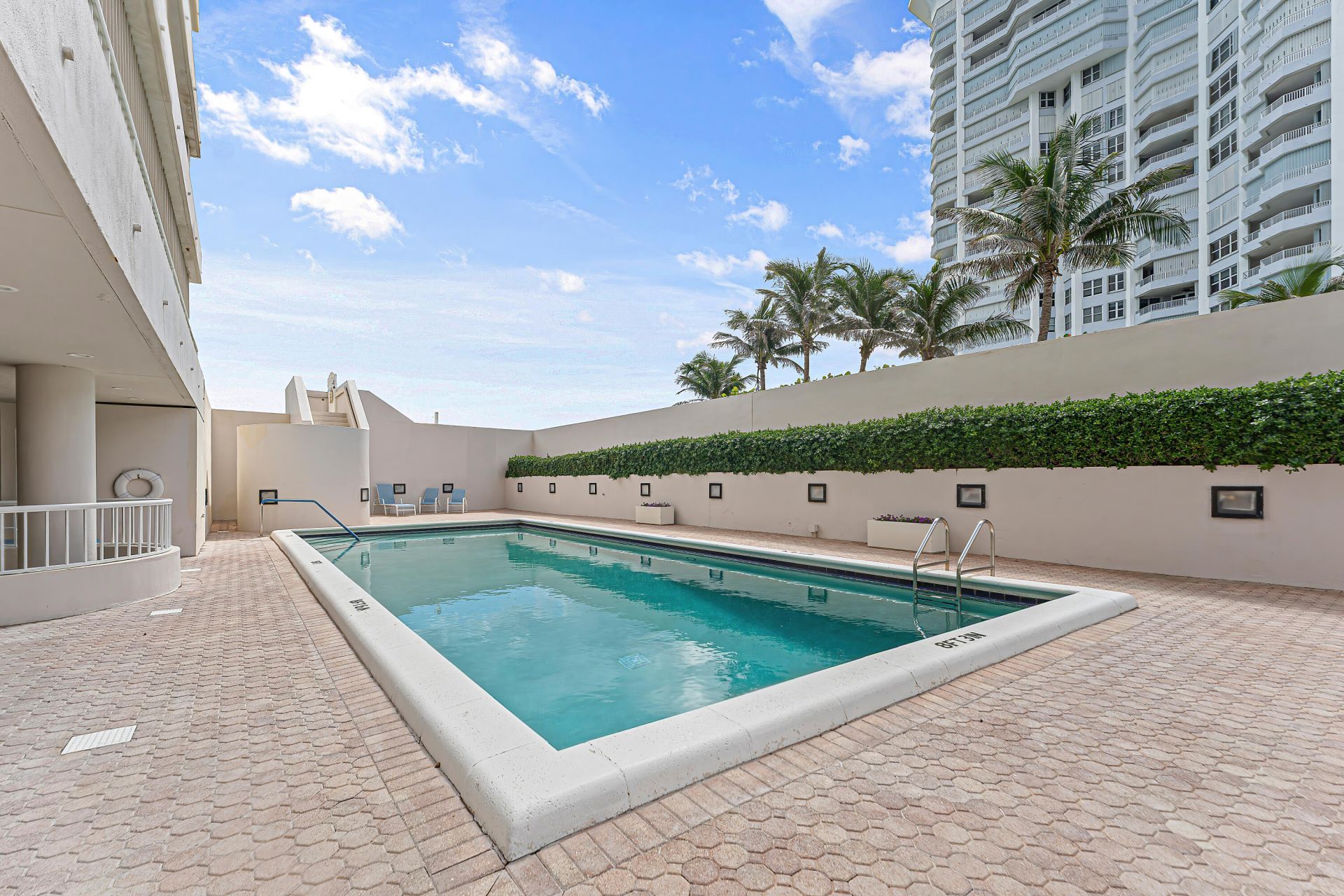 5250 N Ocean Drive, Unit 3N, Singer Island, FL 33404 Photo