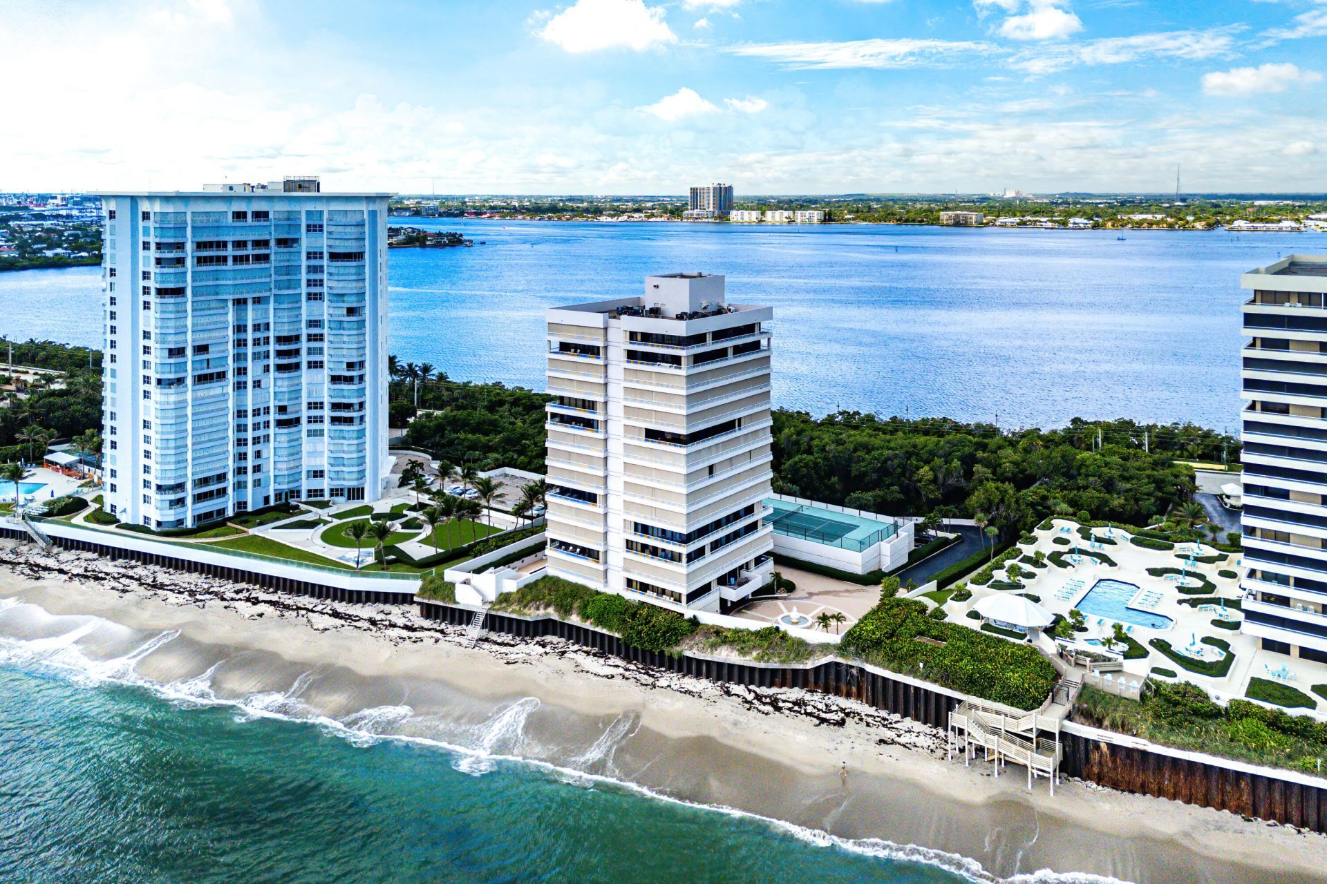 5250 N Ocean Drive, Unit 3N, Singer Island, FL 33404 Photo