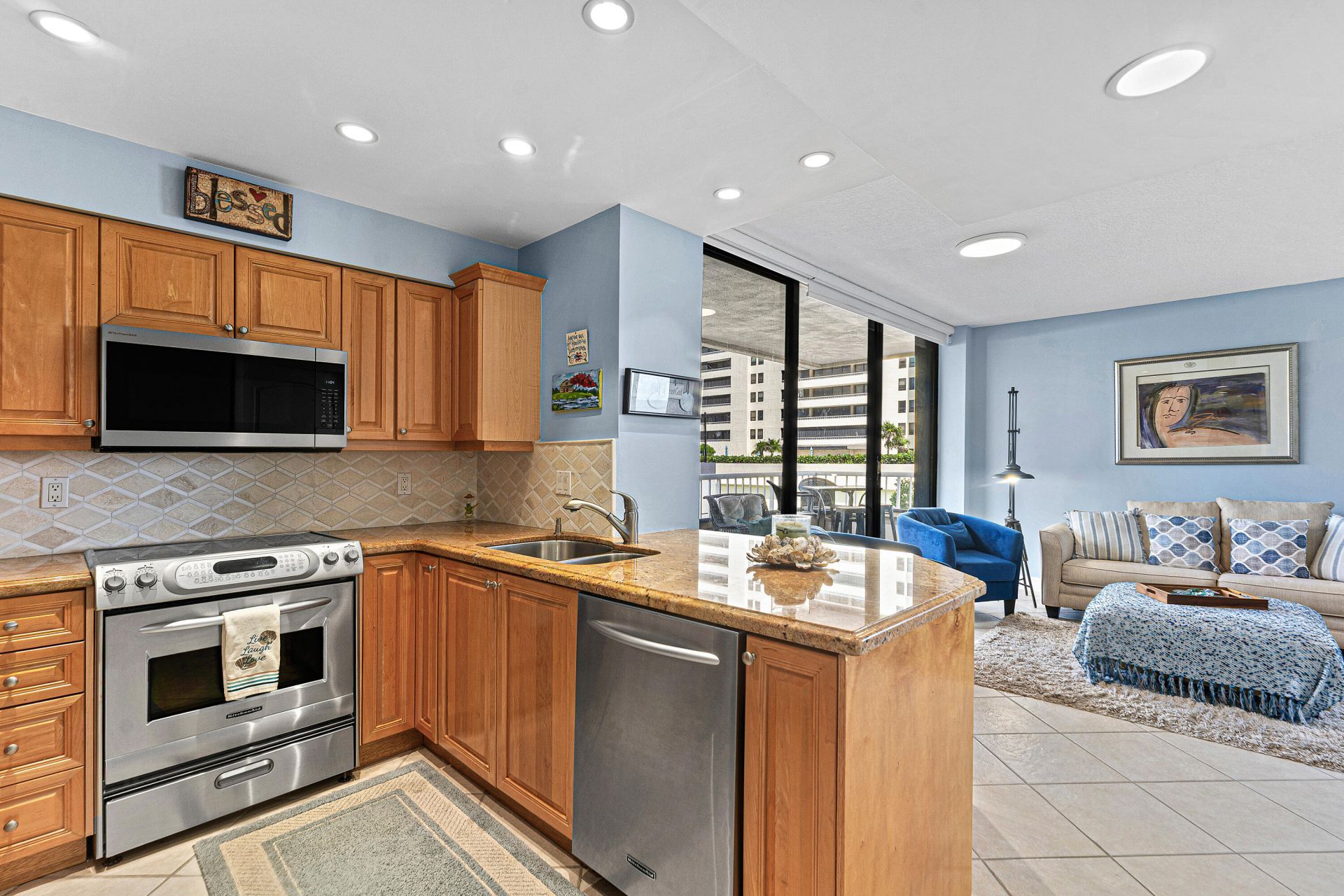 5250 N Ocean Drive, Unit 3N, Singer Island, FL 33404 Photo