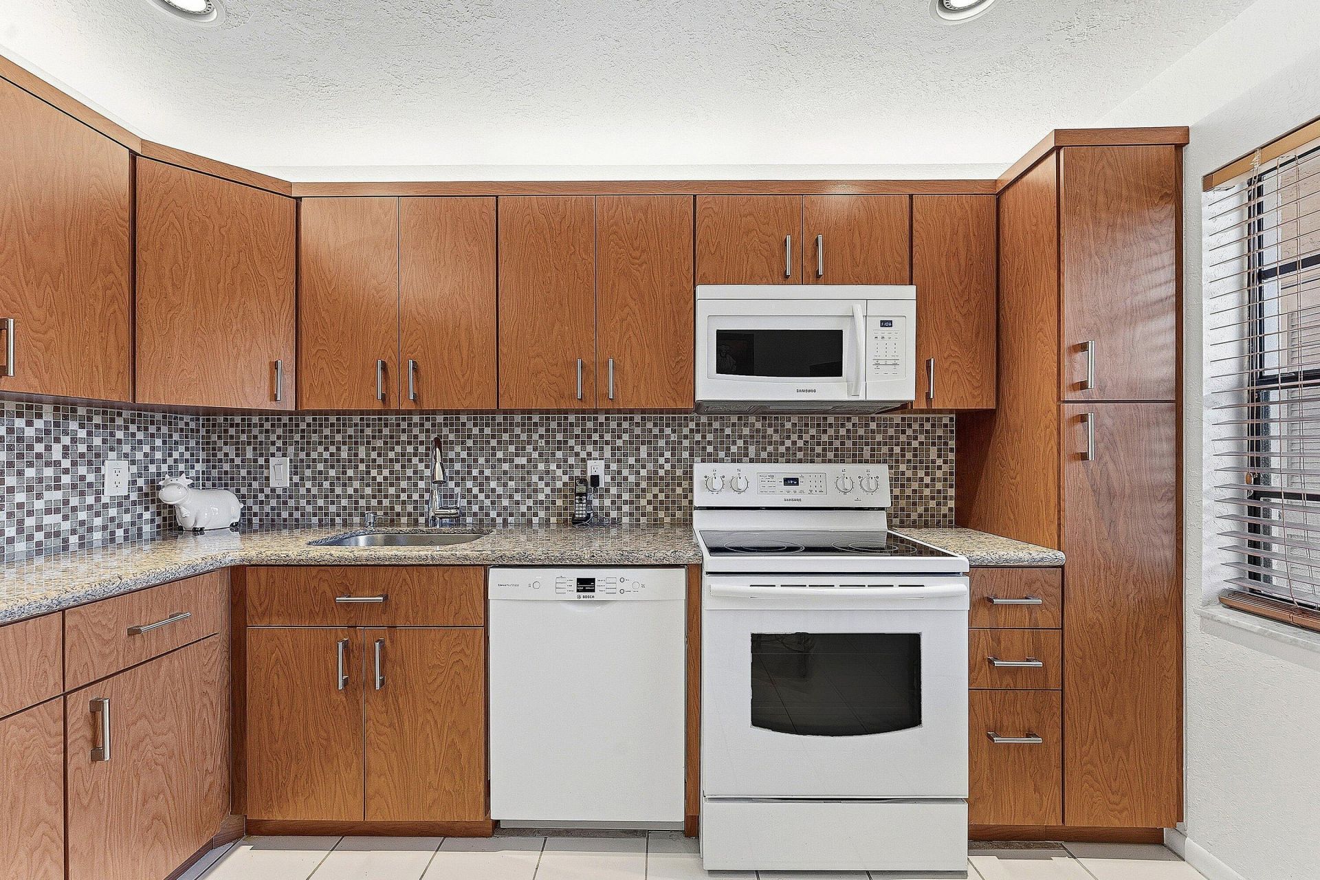 9283 Vista Del Lago, Unit G, Boca Raton, FL 33428 Photo