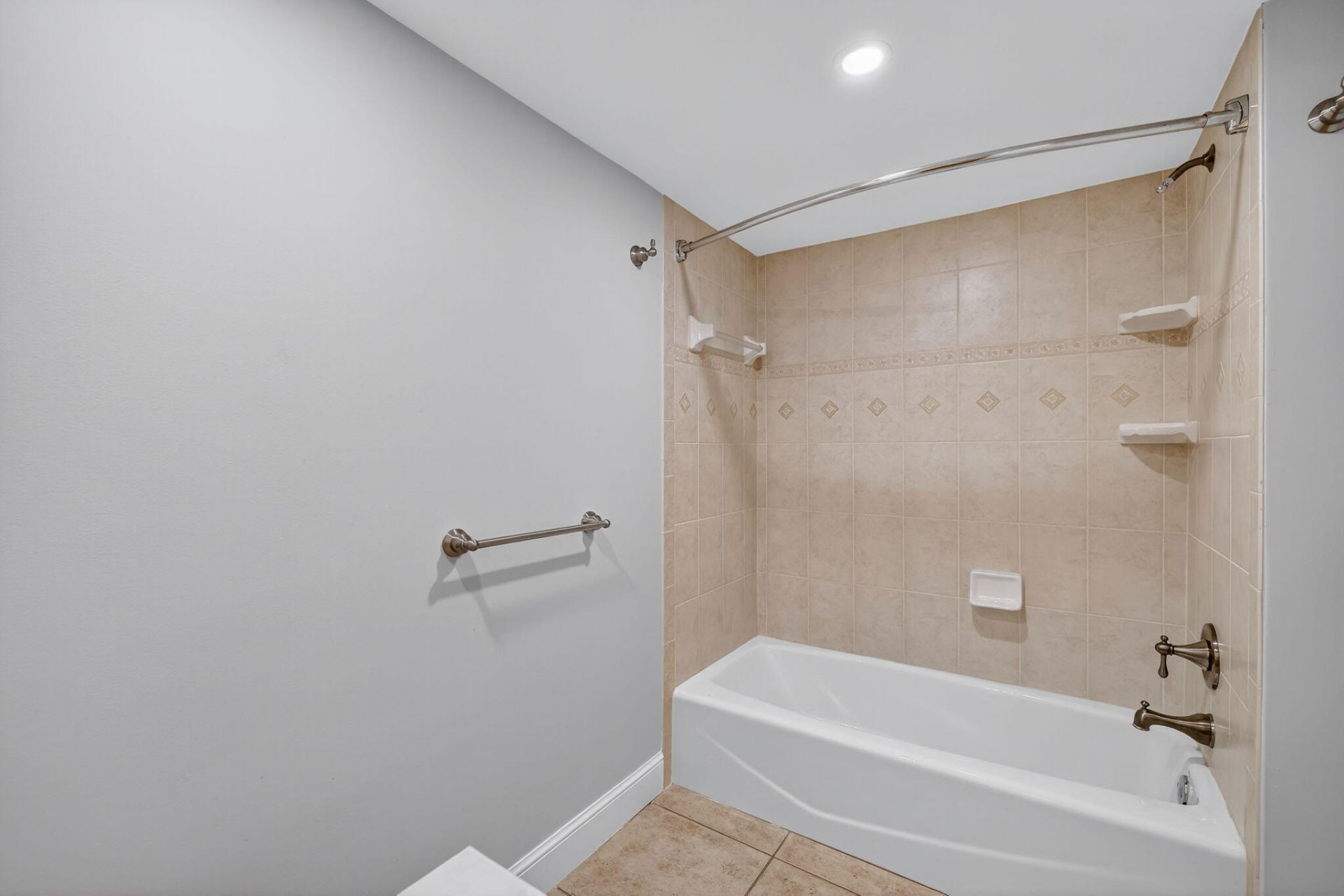 624 SW Saint Lucie Crescent, Unit 308, Stuart, FL 34994 Photo