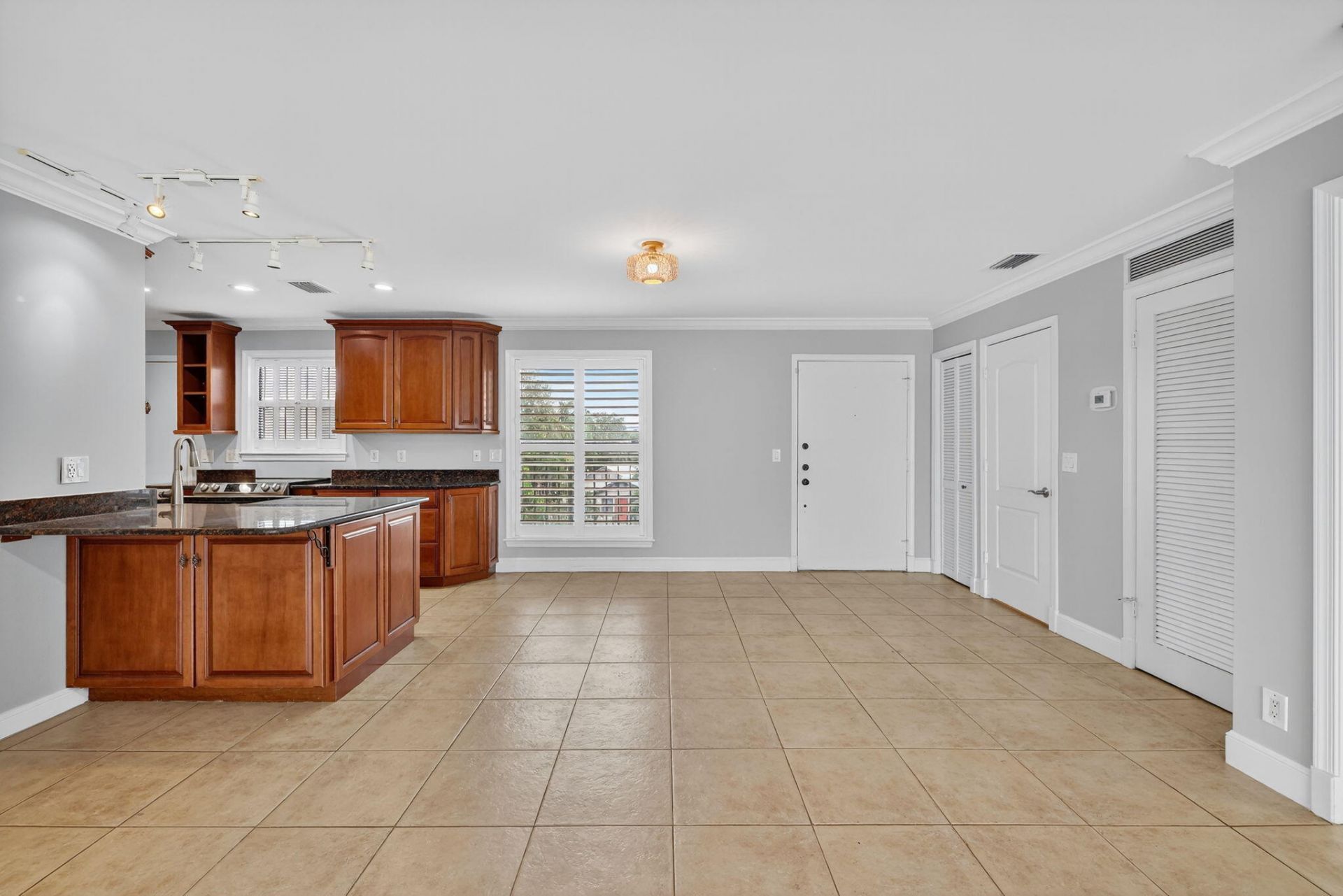 624 SW Saint Lucie Crescent, Unit 308, Stuart, FL 34994 Photo