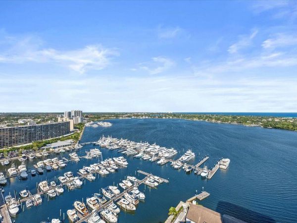 100 LAKESHORE Drive, Unit 2156, North Palm Beach, FL 33408