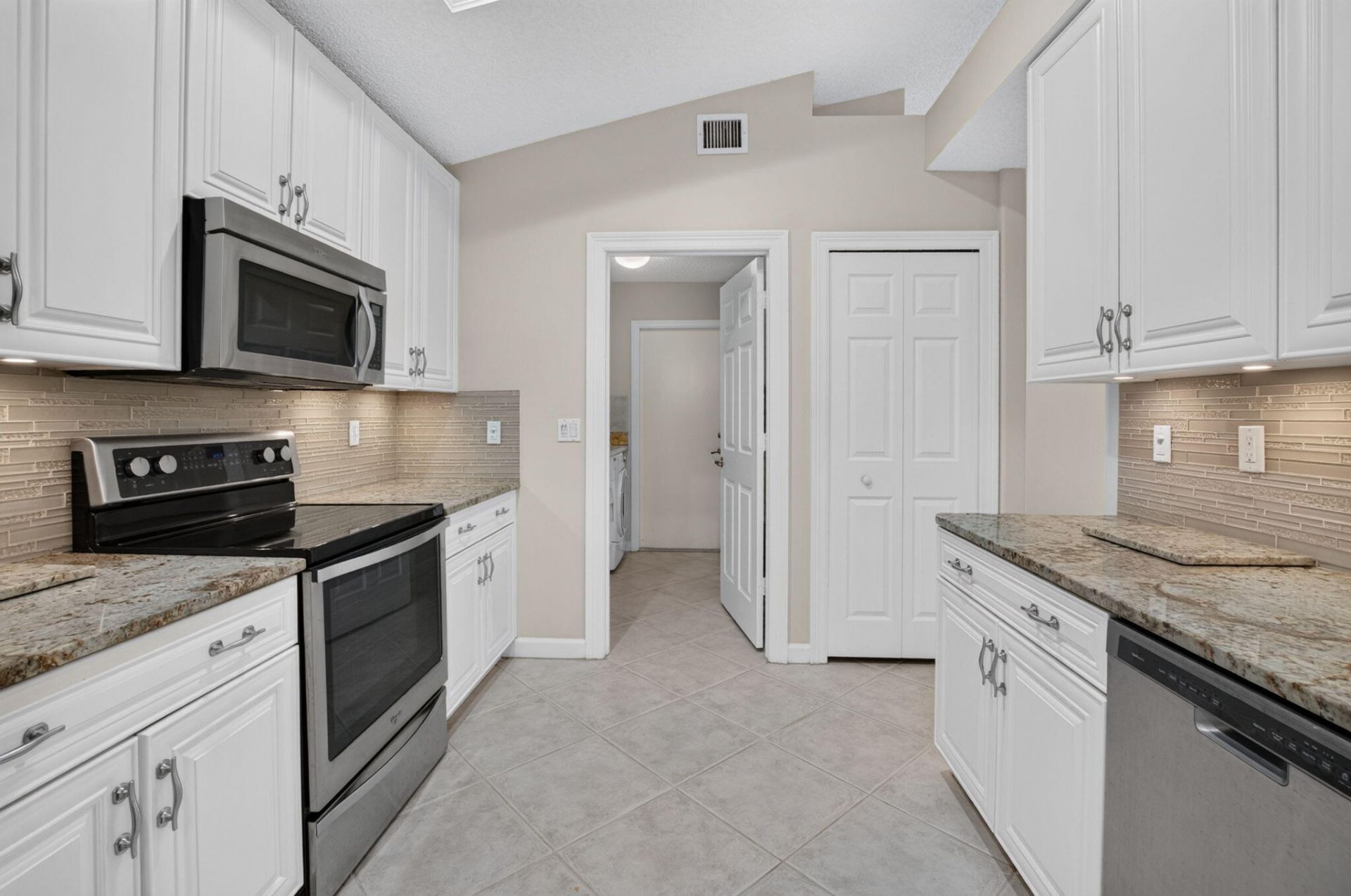 7423 Brunswick Circle, Boynton Beach, FL 33472 Photo