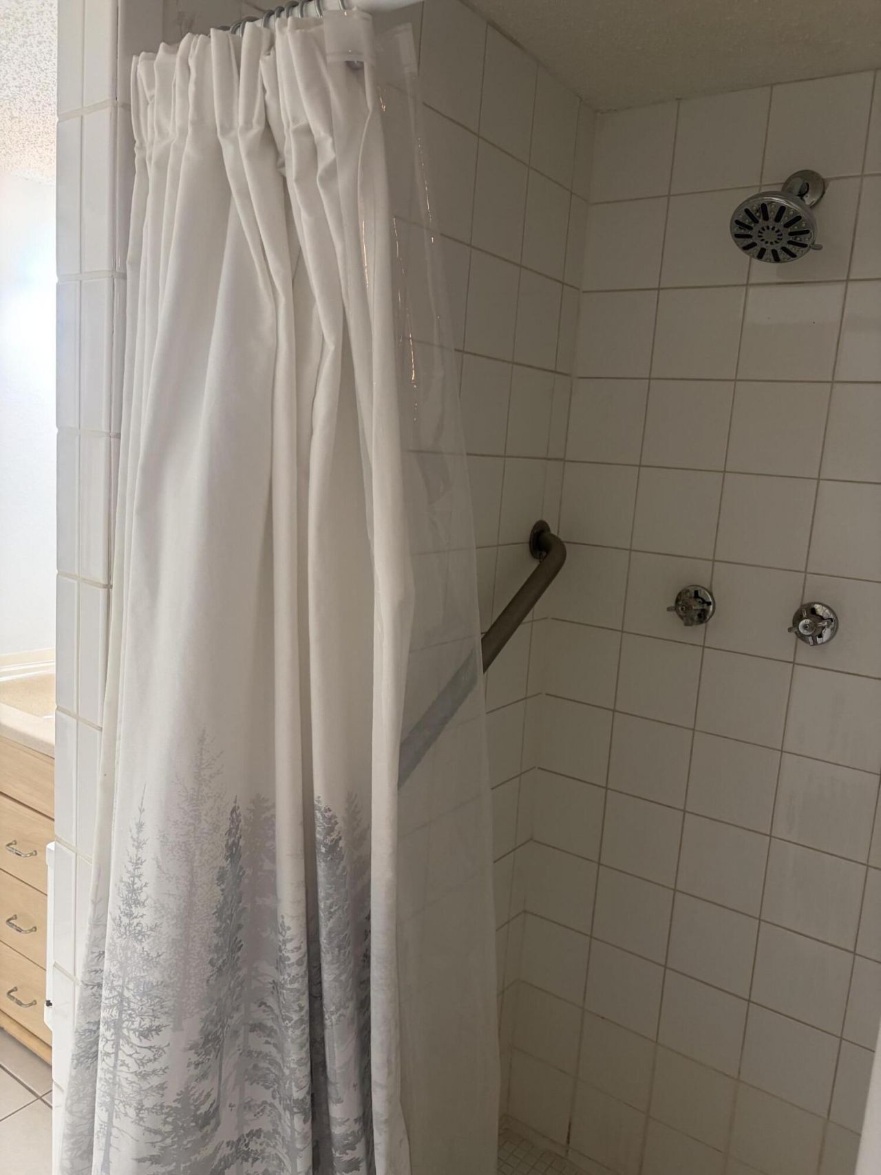 2400 NE 33rd Avenue, Unit 202, Fort Lauderdale, FL 33305 Photo