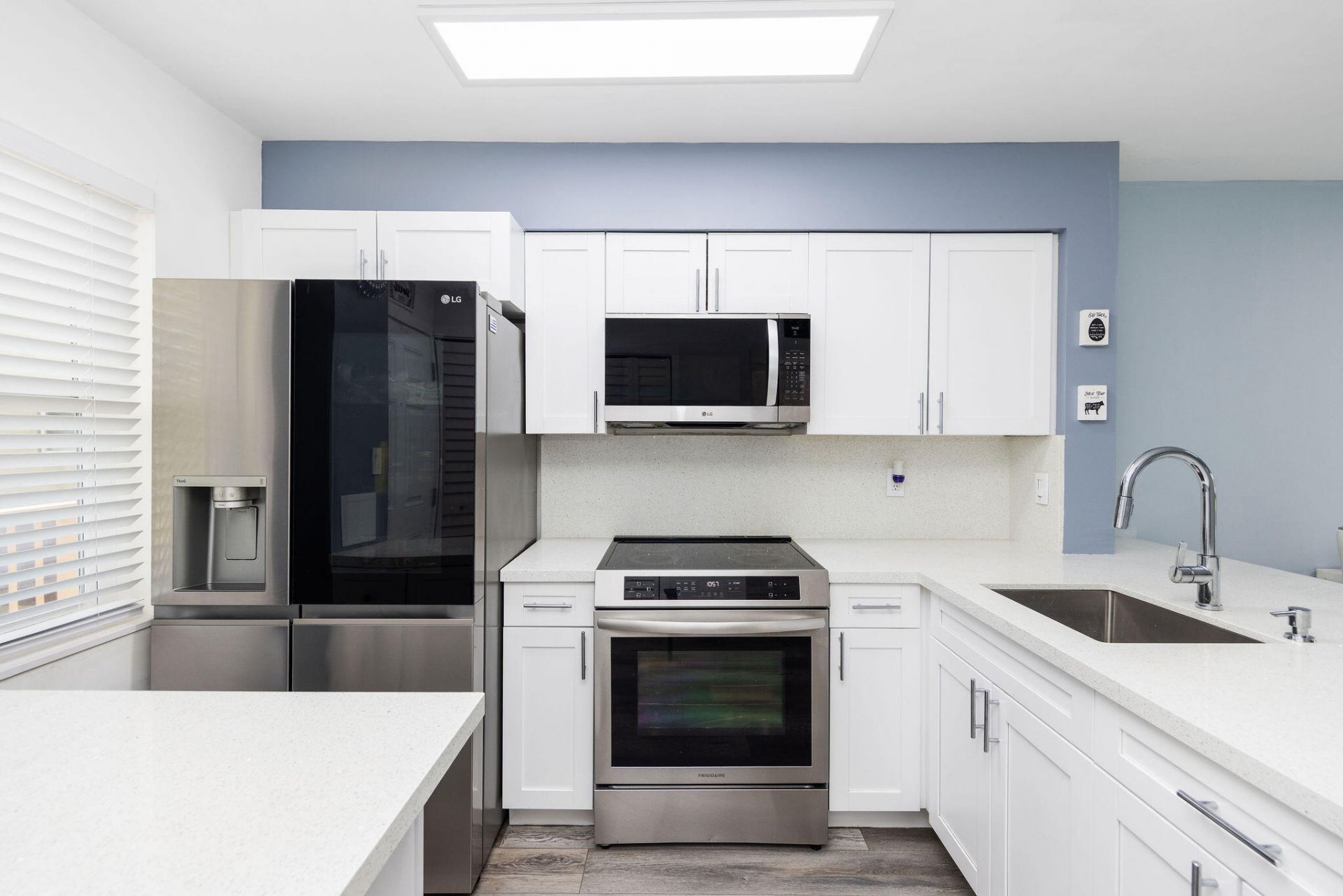 2106 S Cypress Bend Drive, Unit 207, Pompano Beach, FL 33069 Photo