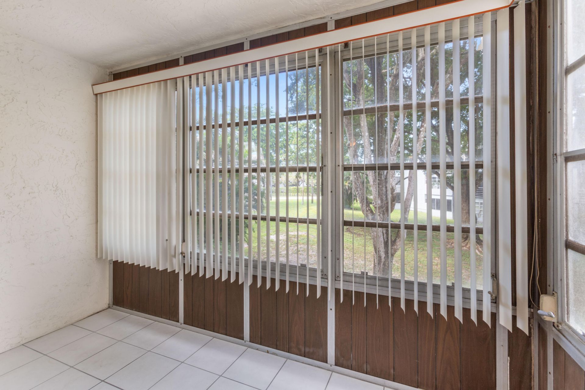 9401 Lime Bay Boulevard, Unit 214, Tamarac, FL 33321 Photo