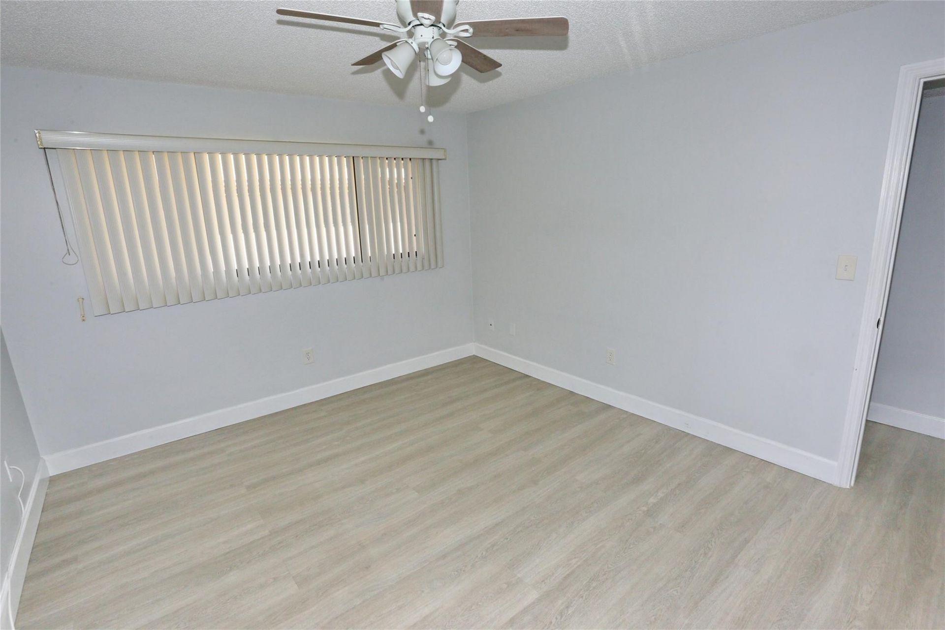 9712 S Belfort Circle, Tamarac, FL 33321 Photo