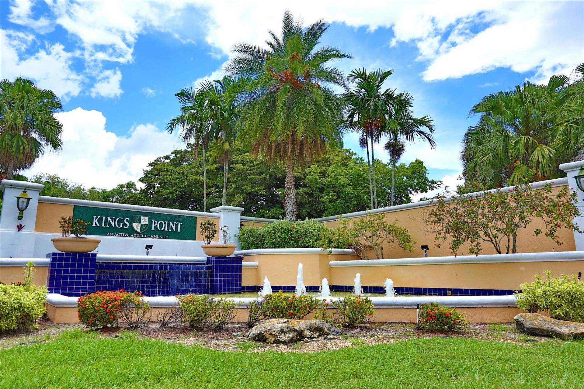 9712 S Belfort Circle, Tamarac, FL 33321 Photo