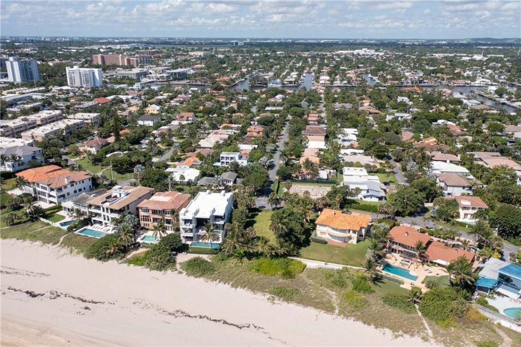 2100 Bay Drive, Pompano Beach, FL 33062 Photo