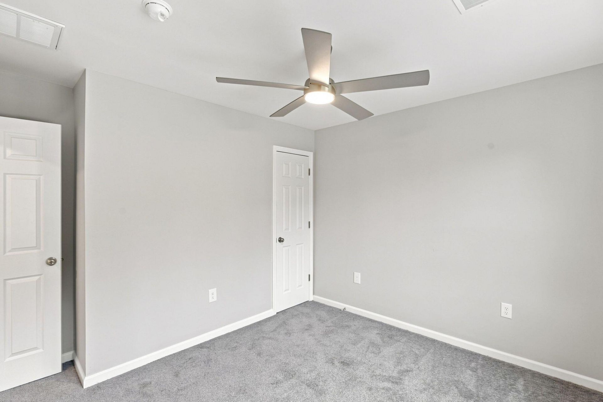 4409 Elderwood Drive Photo 38