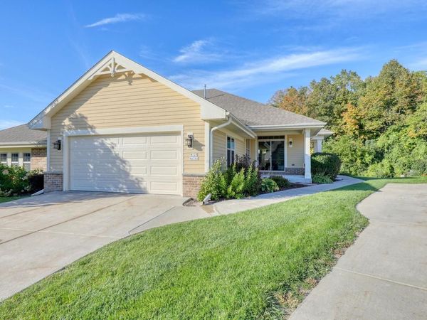 W129N6745 Northfield CIRCLE, Menomonee Falls, WI 53051