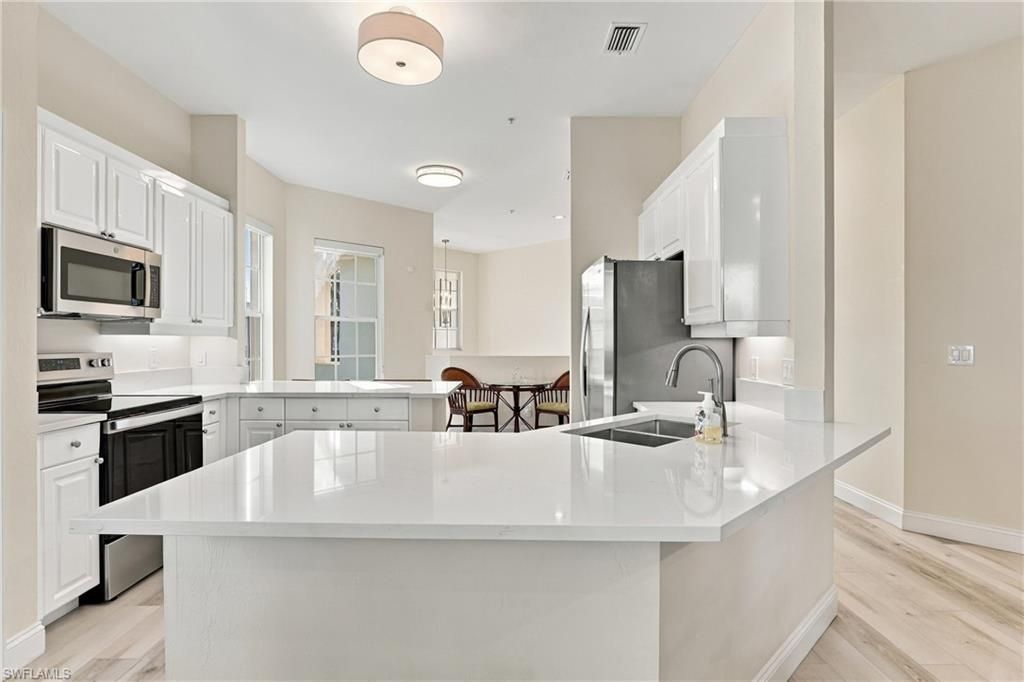 1036 Egrets Walk Cir, Unit 204, Naples, FL 34108 Photo