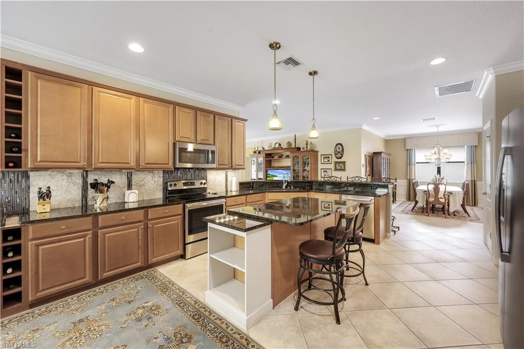 20377 Black Tree Ln, Estero, FL 33928 Photo