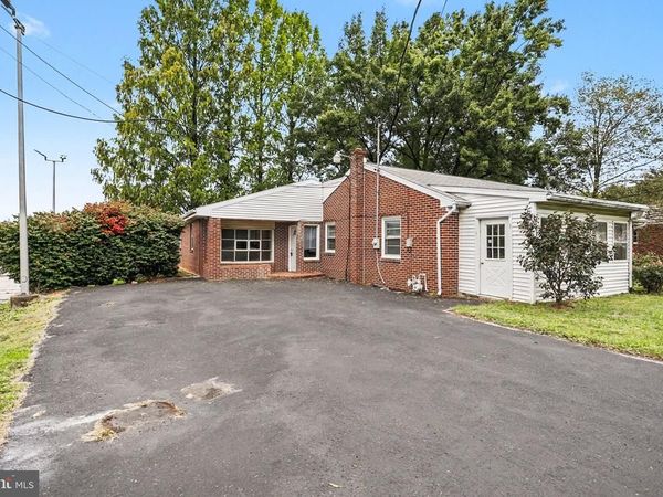 3500 BOARD ROAD, YORK, PA 17406