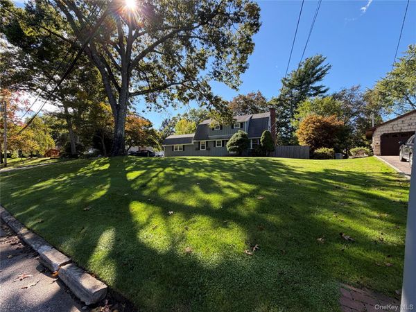 14 King Arthurs Court King Arthurs Court E, Unit 14, Saint James, NY 11780