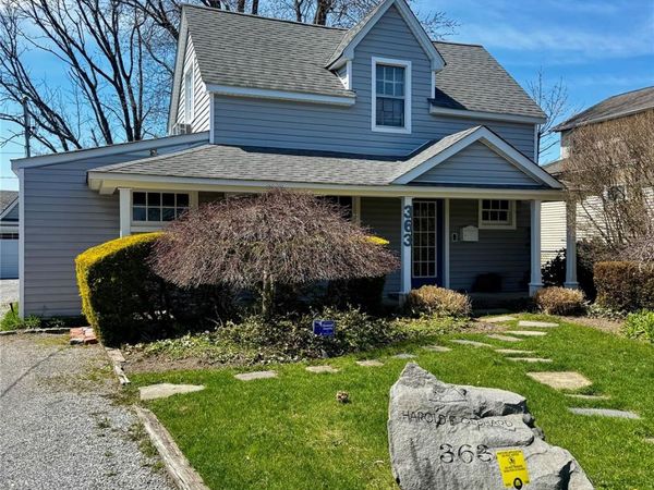 363 N Wellwood Avenue , Lindenhurst, NY 11757