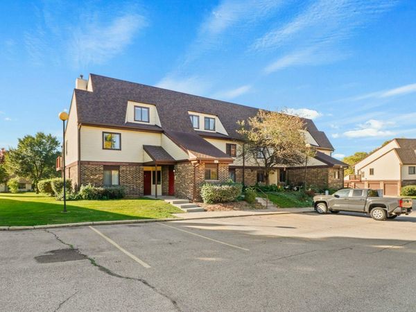 1027 Sunnyvale Lane, Unit B, Madison, WI 53713