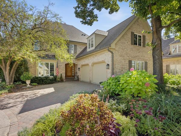 24 Tartan Lakes Court , Westmont, IL 60559