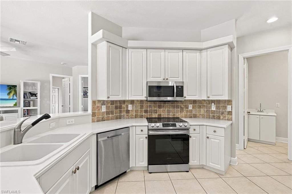 1124 Augusta Falls Way, Naples, FL 34119 Photo