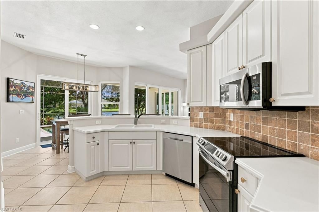 1124 Augusta Falls Way, Naples, FL 34119 Photo