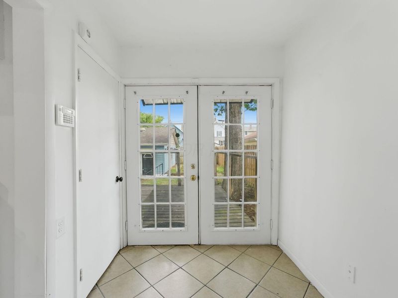 546 E Jenkins Avenue, Columbus, OH 43207 Photo 4