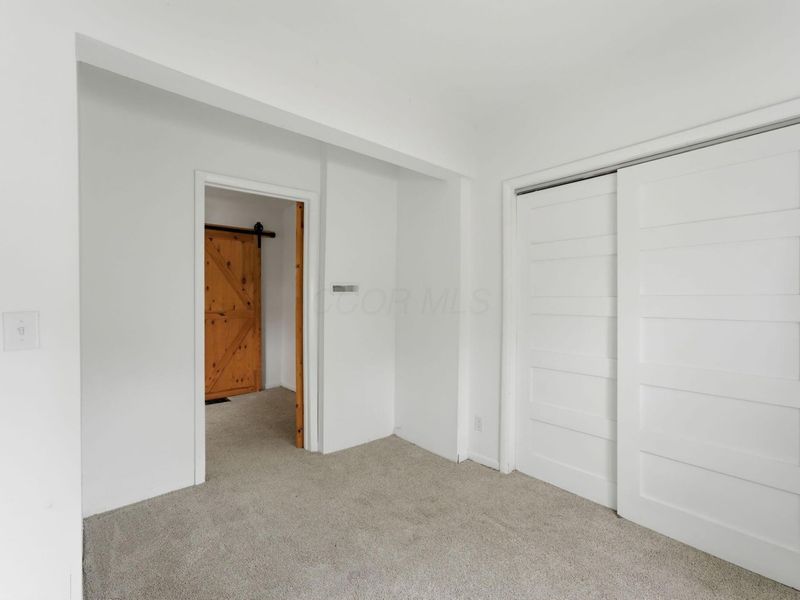 546 E Jenkins Avenue, Columbus, OH 43207 Photo 5