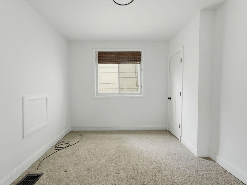 546 E Jenkins Avenue, Columbus, OH 43207 Photo 6
