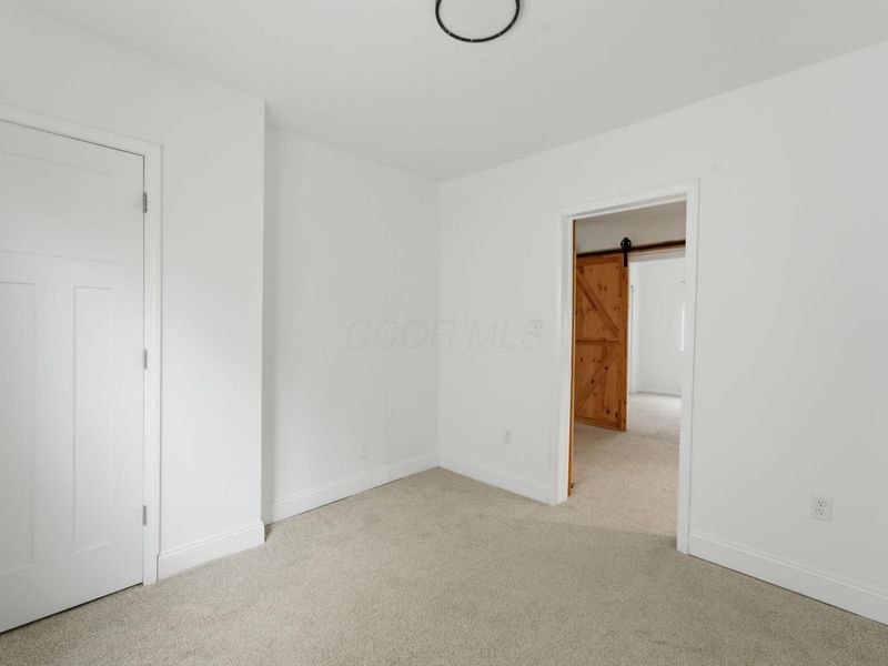 546 E Jenkins Avenue, Columbus, OH 43207 Photo 7
