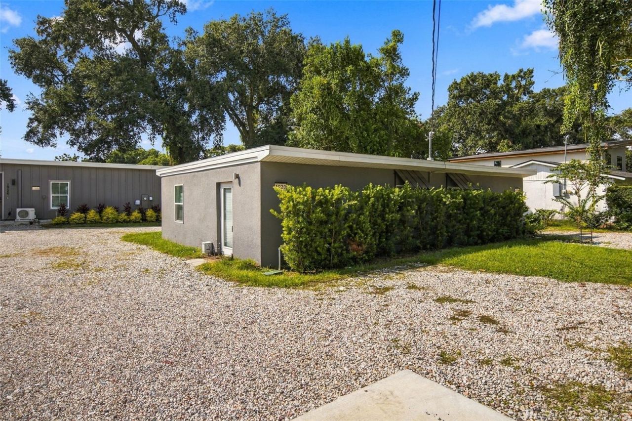 1922 Cloverlawn Avenue, Orlando, FL 32806 Photo