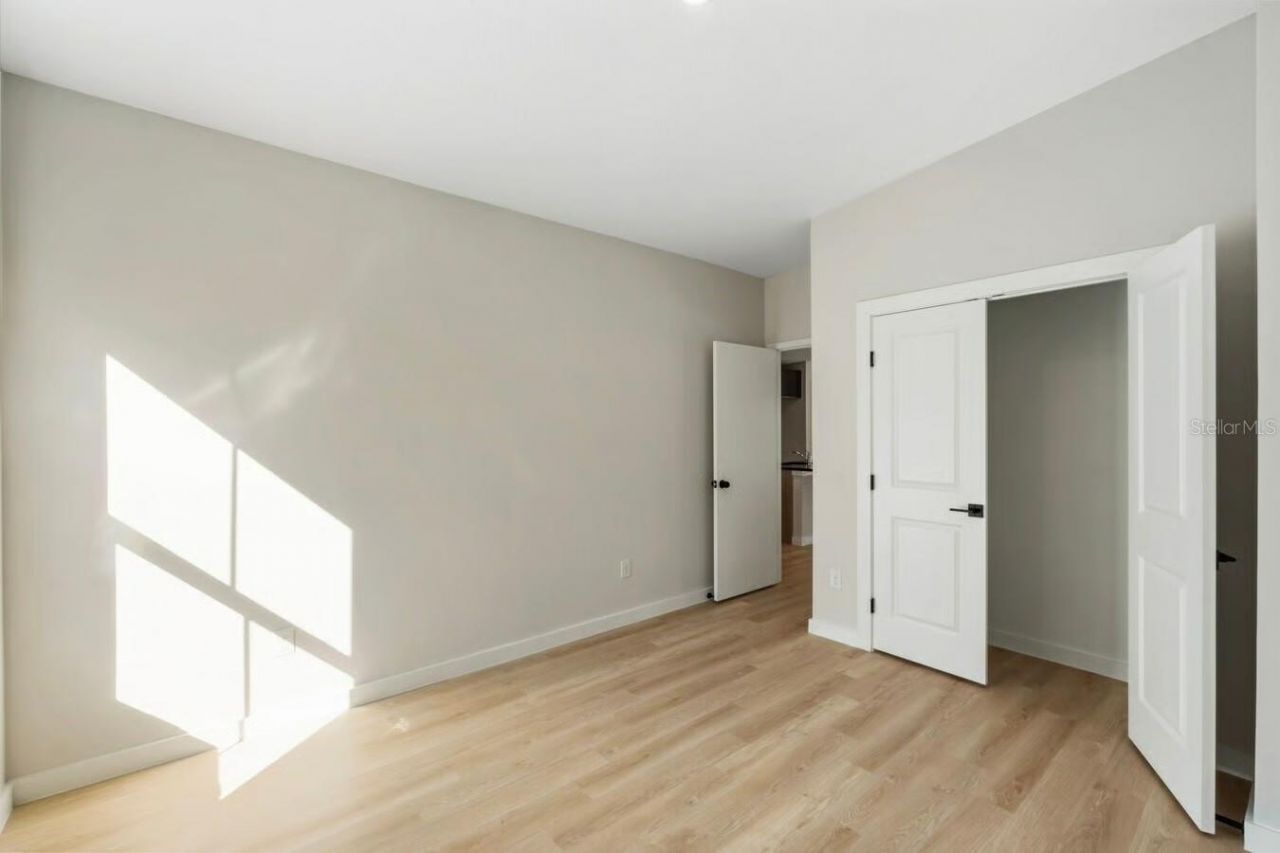 1922 Cloverlawn Avenue, Orlando, FL 32806 Photo