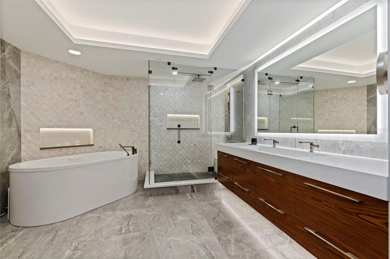 755 Collany Road, Unit 301, Tierra Verde, FL 33715 Photo