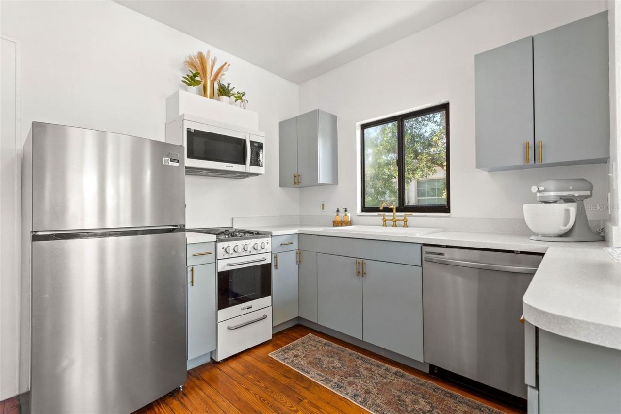1423 Dr Martin Luther King Jr Street N, Saint Petersburg, FL 33704 Photo