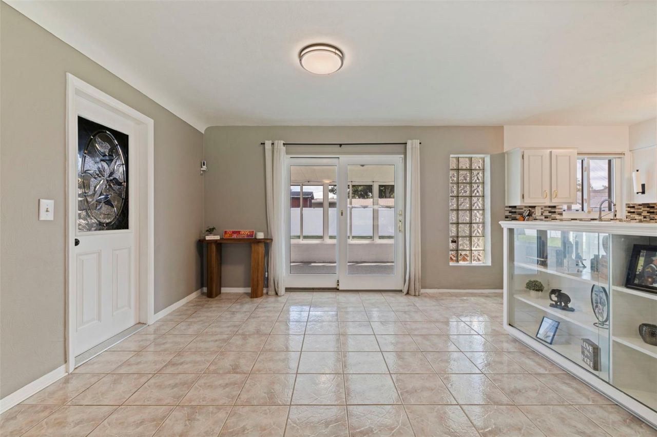 4333 61st Lane N, Kenneth City, FL 33709 Photo
