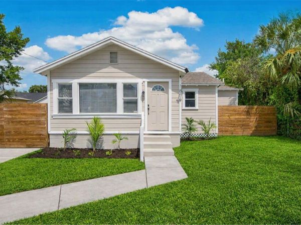 1806 E MCBERRY STREET , TAMPA, FL 33610