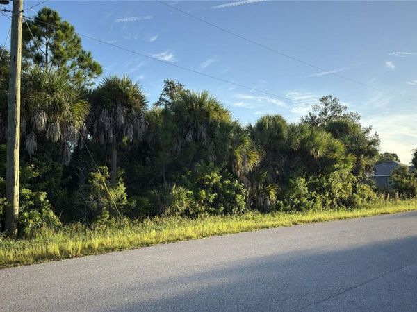 13092 DOUBLEDAY AVENUE , PORT CHARLOTTE, FL 33953