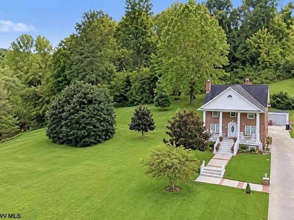 41 Jadewood Drive, Shinnston, WV 26431