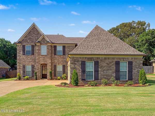1316 N Heritage Circle, Hernando, MS 38632