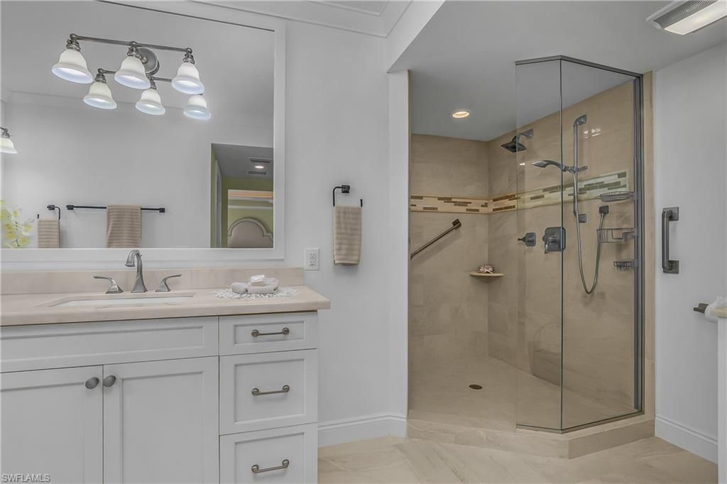 1255 Gulf Shore Blvd N, Unit 5S, Naples, FL 34102 Photo