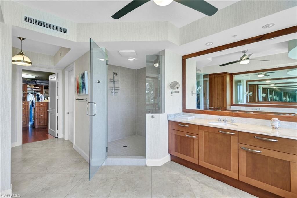 13675 Vanderbilt Dr , Unit 510, Naples, FL 34110 Photo